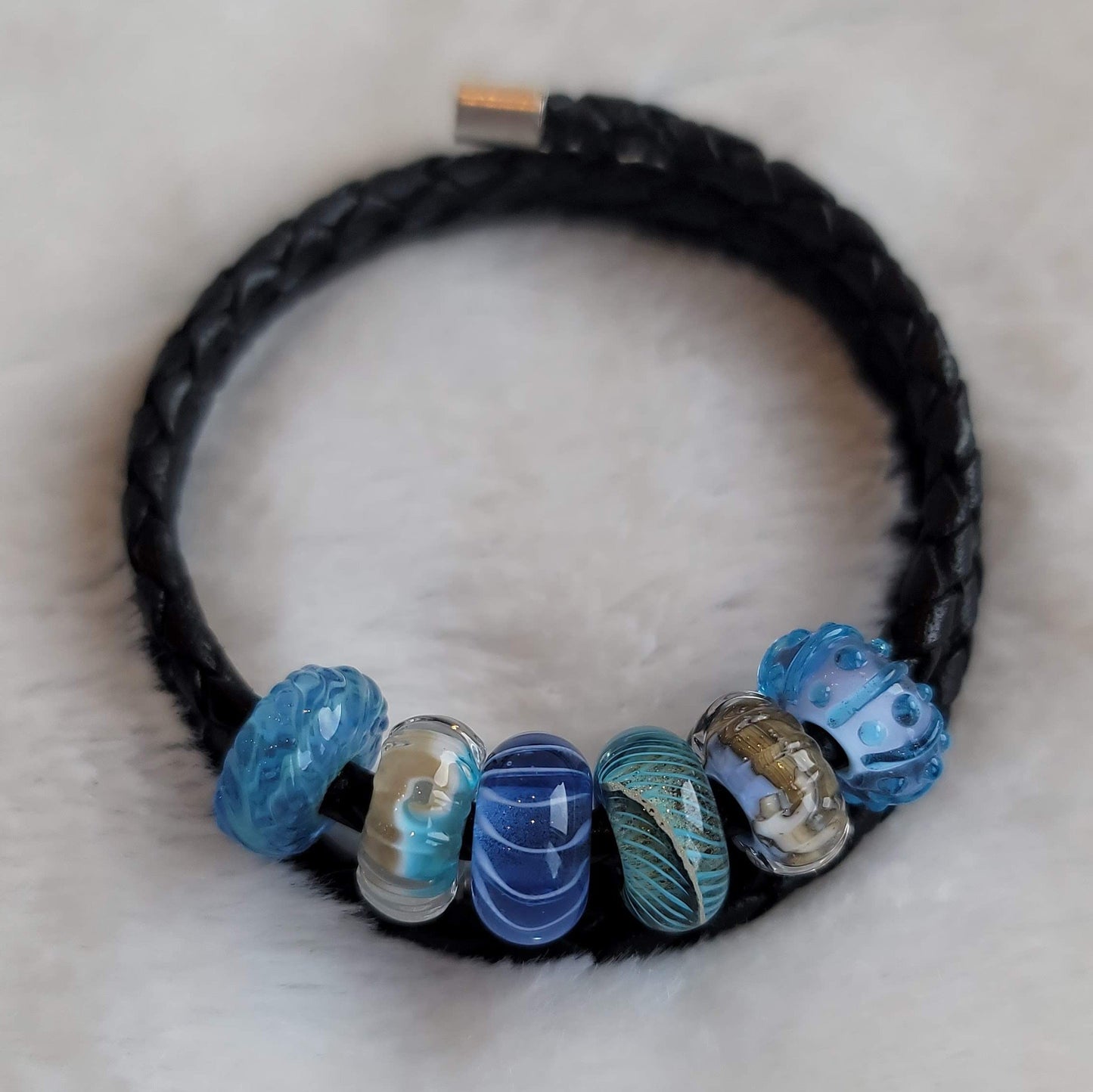 Azure Waves Leather Bracelet Tathara Beaded Leather Bracelet 2.