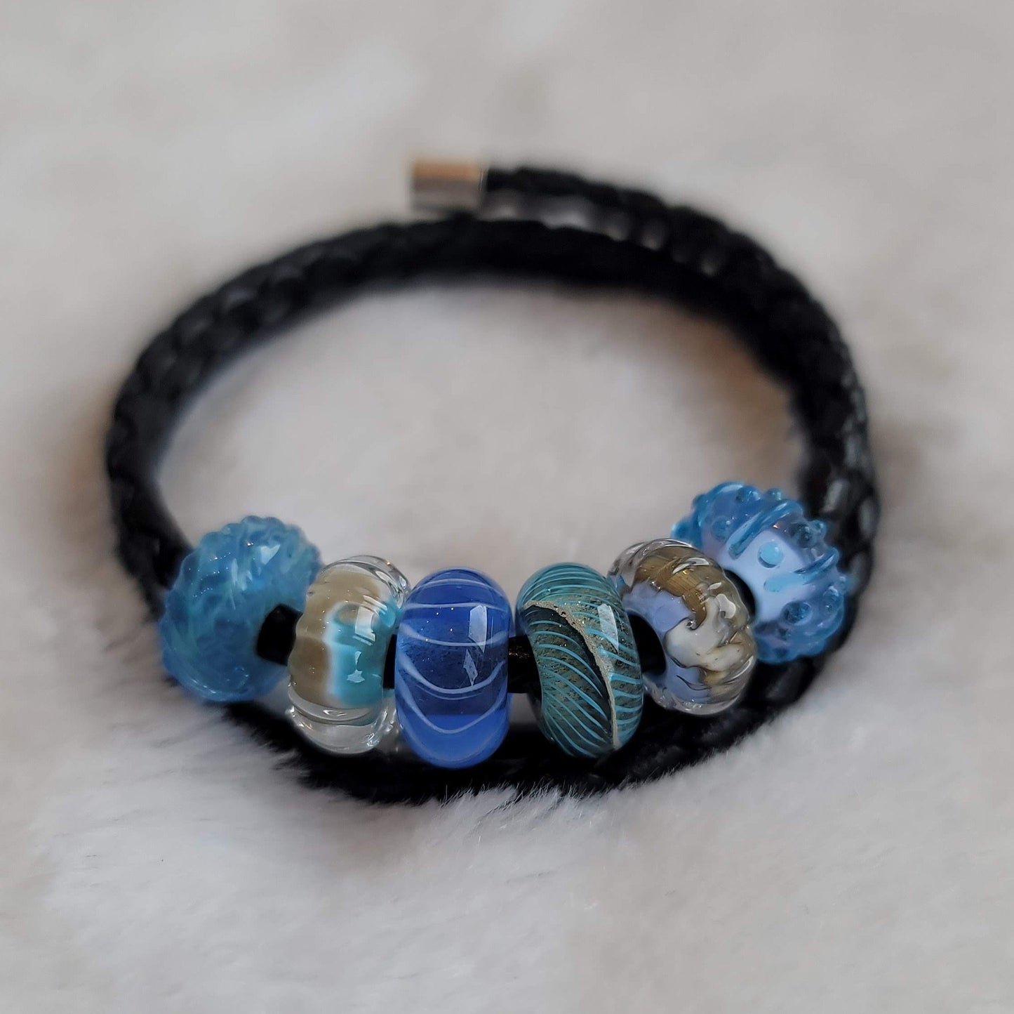 Azure Waves Leather Bracelet Tathara Beaded Leather Bracelet 4.